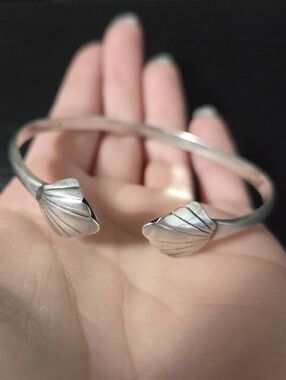 Vintage 925 Sterling Silver Open End Cuff Bracelet Decorative ends Adjustable